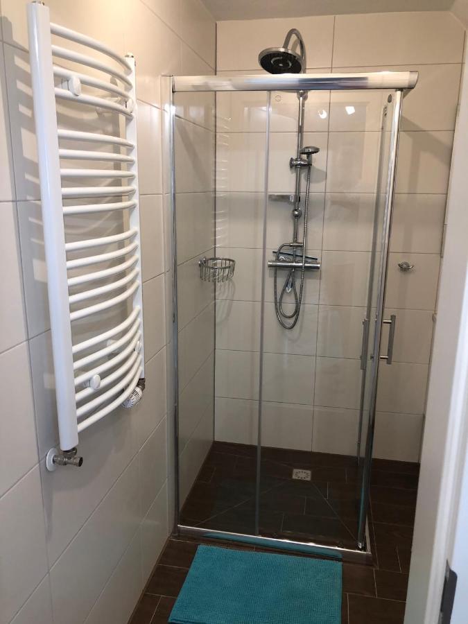 Charmante Ferienwohnungen Auf Reitstall Wasserburg Anstel - Ein Ort Zum Wohlfuehlen Und Entspannen Rommerskirchen Zewnętrze zdjęcie